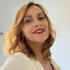img_claudia_buri